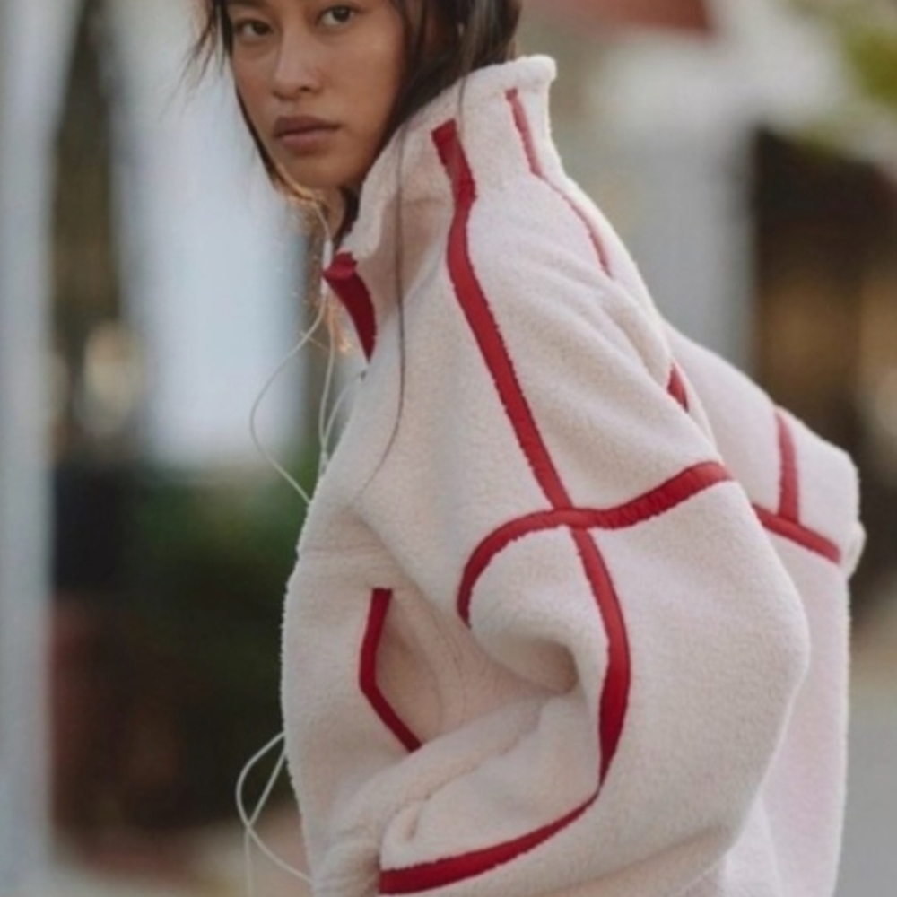 Women's Cream and Red Jacket - Picture 2 of 16